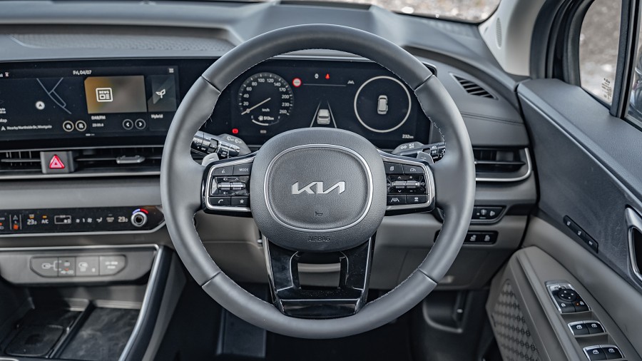 2025 Kia Carnival 11