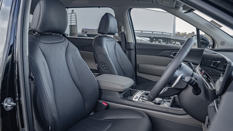 2025 Kia Carnival 8