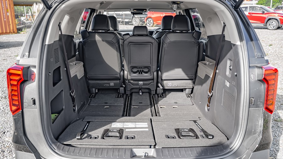 2025 Kia Carnival 20