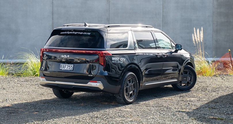 2025 Kia Carnival 2