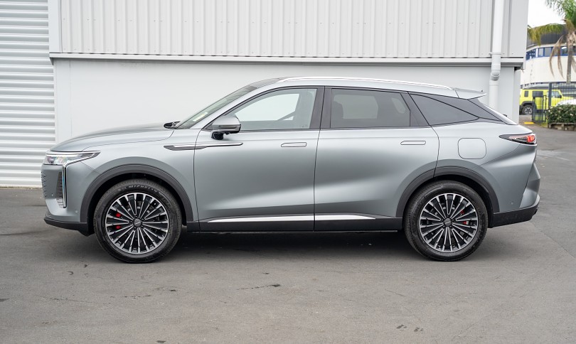 2025 OMODA 9 5