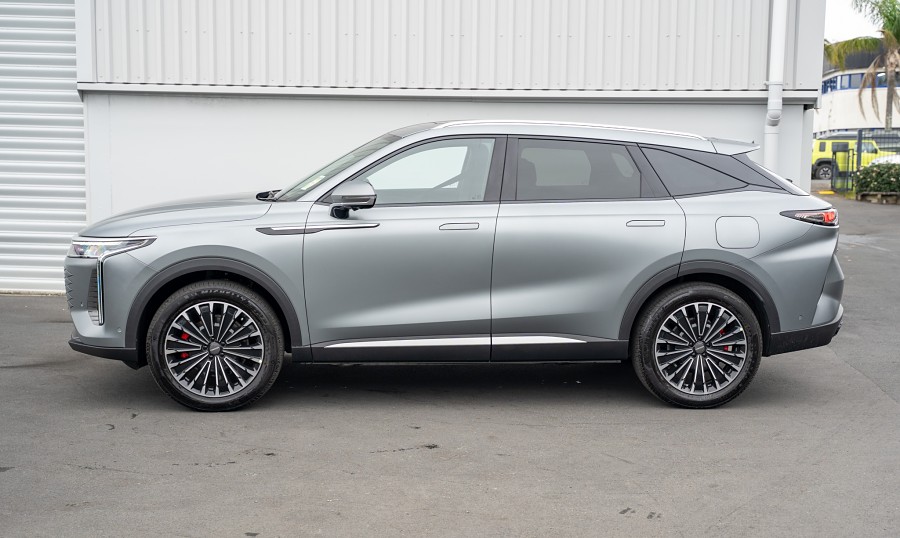 2025 OMODA 9 5