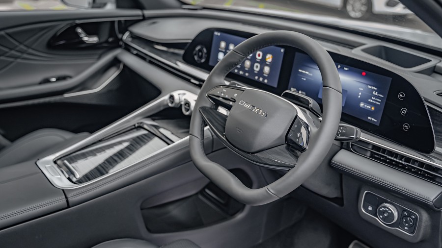 2025 OMODA 9 9