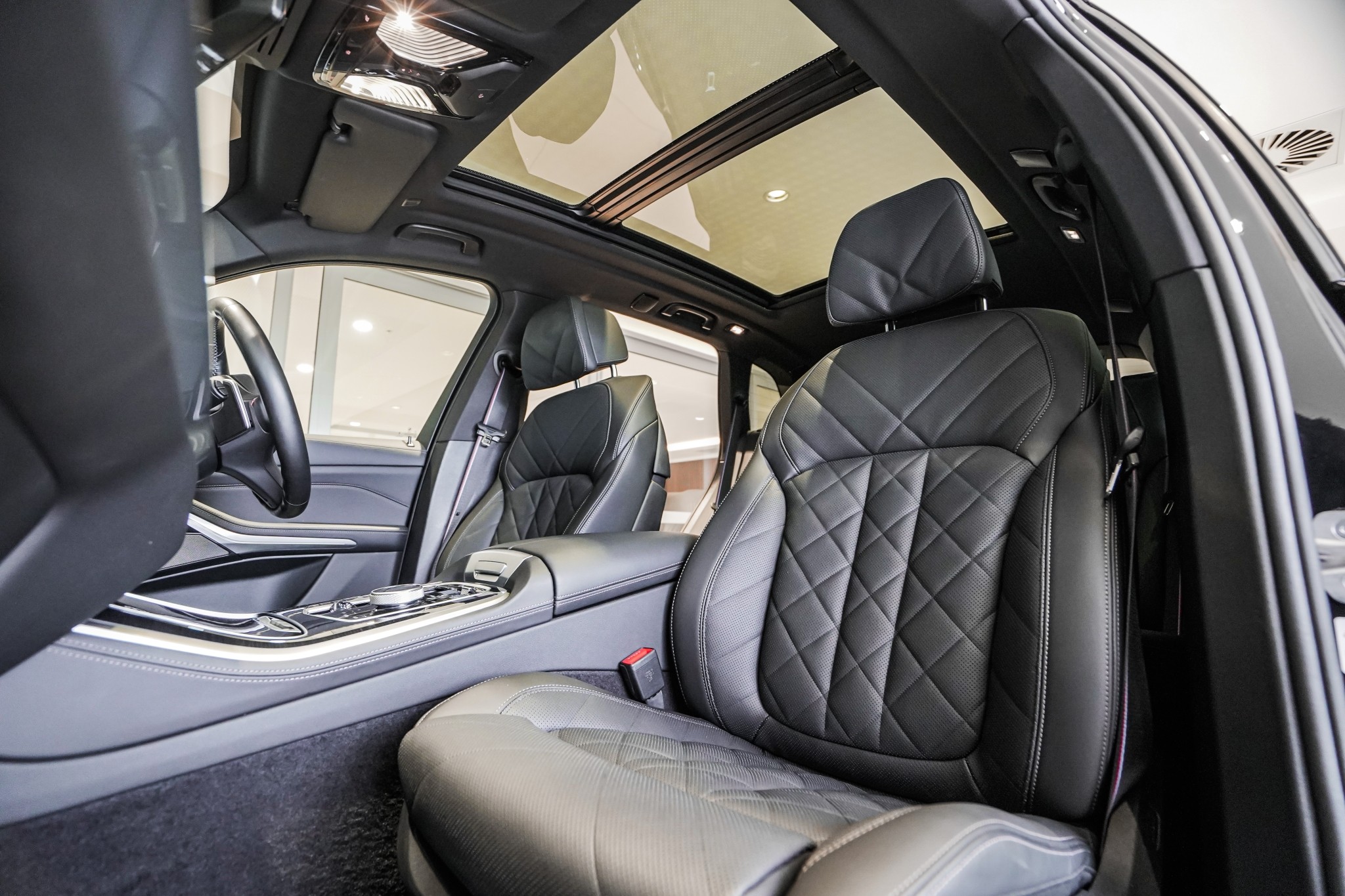 BMW X5 M60I Innovations & Executive