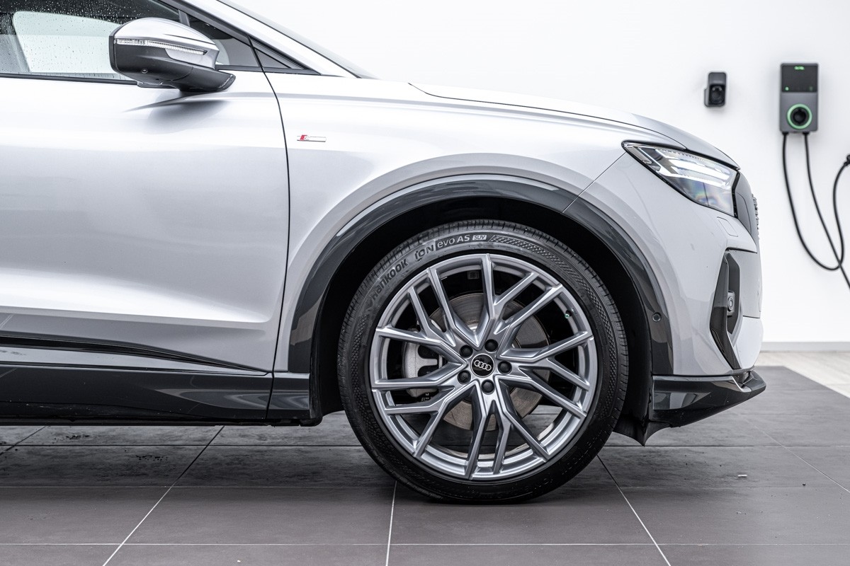 Audi Q4 50 E-TRON QUATTRO SPORTBACK 220kW