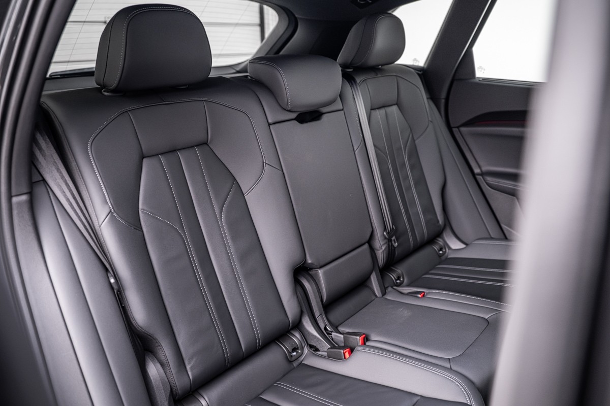 Audi Q5 SUV TFSI quattro S Tronic 150kW