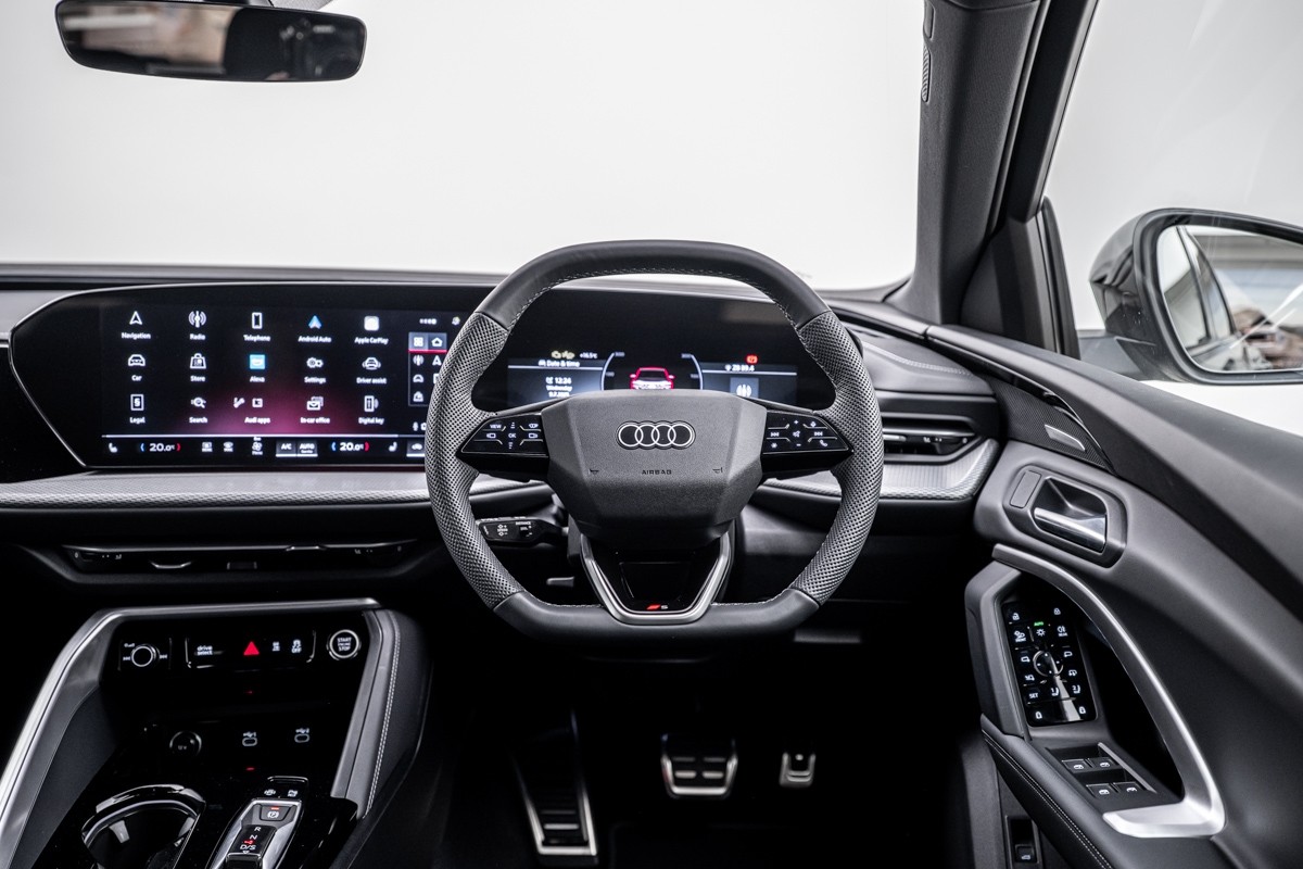 Audi Q5 SUV TFSI quattro S Tronic 150kW