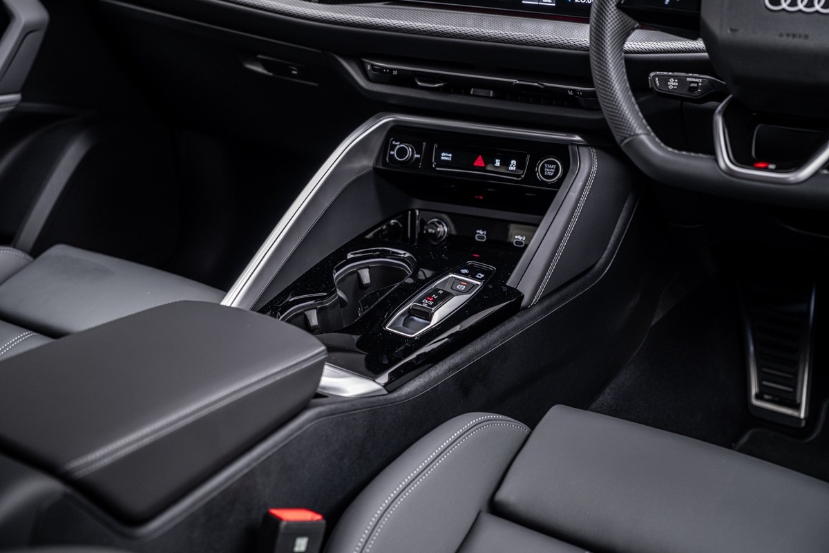 Audi Q5 SUV TFSI quattro S Tronic 150kW