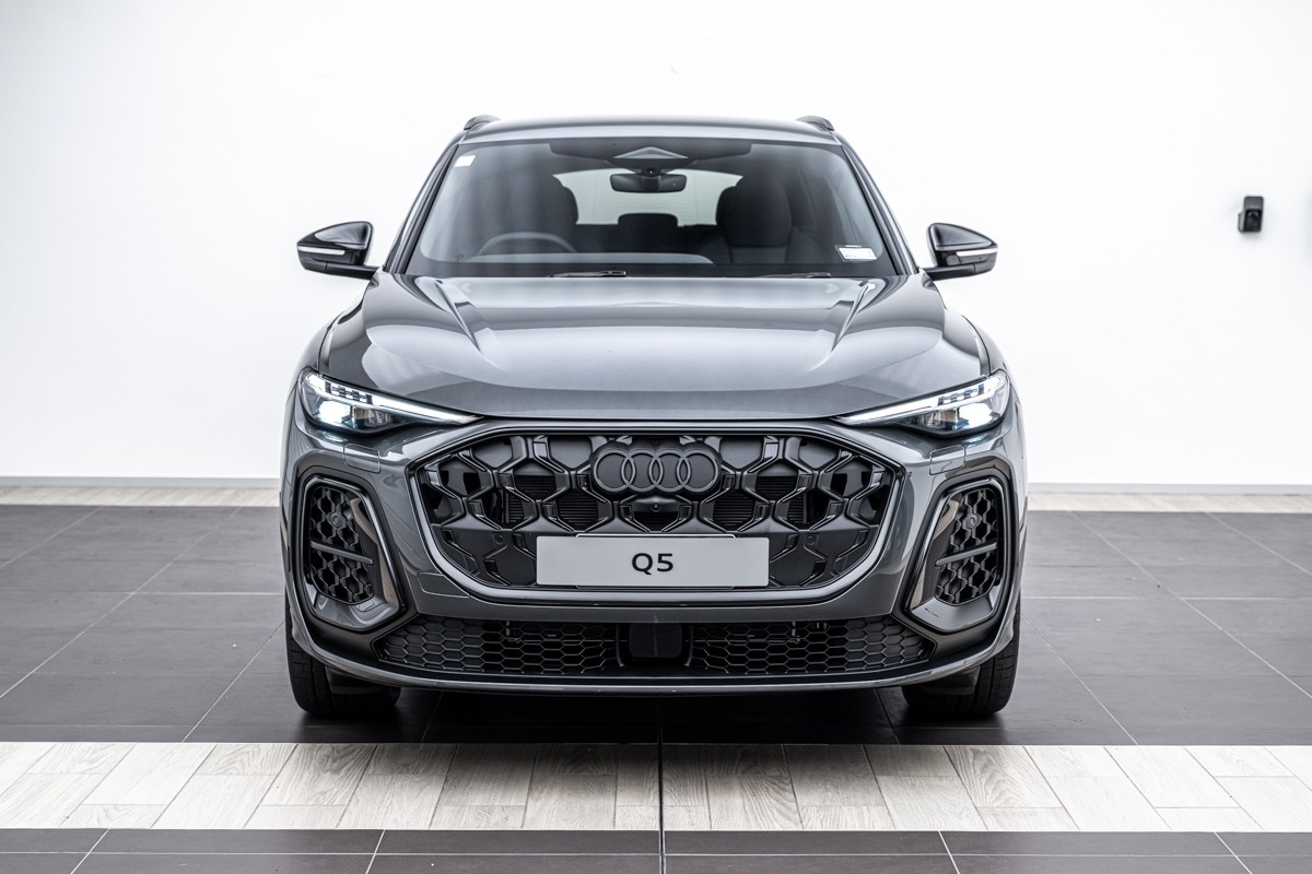 Audi Q5 SUV TFSI quattro S Tronic 150kW