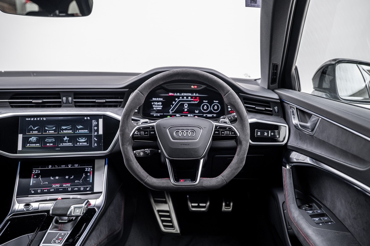 Audi RS6 AVANT PERFORMANCE TFSI
