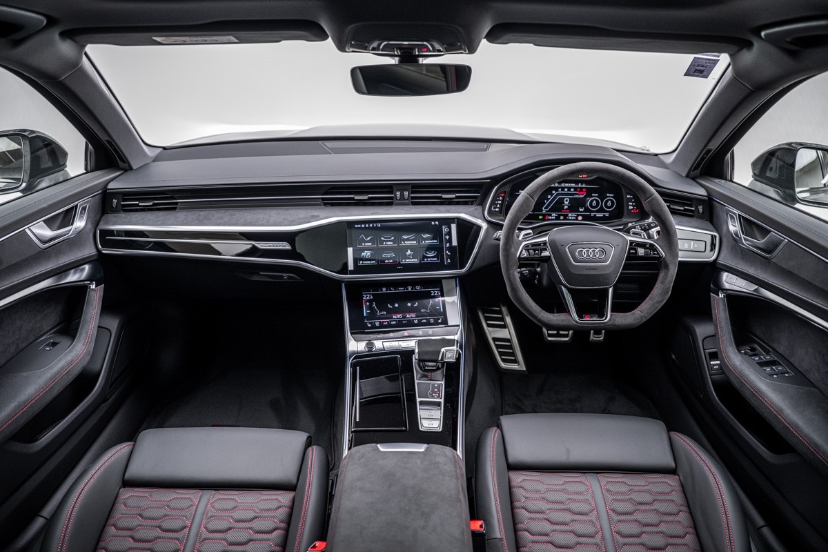 Audi RS6 AVANT PERFORMANCE TFSI