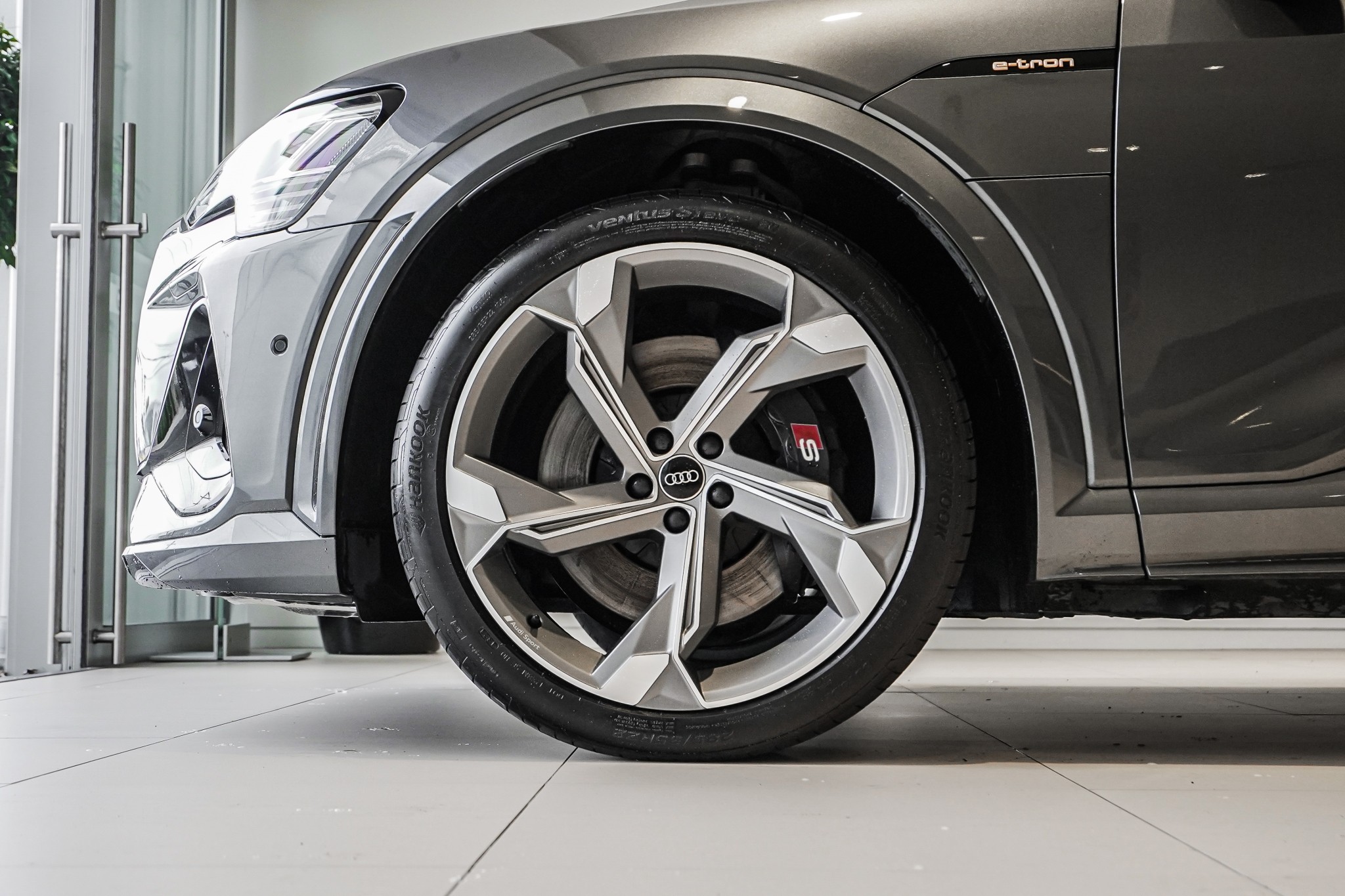 Audi e-tron S Sportback