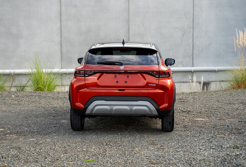 2025 Suzuki FRONX 11