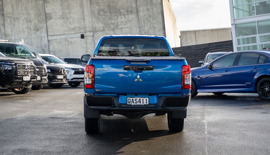 2023 Mitsubishi Triton 4