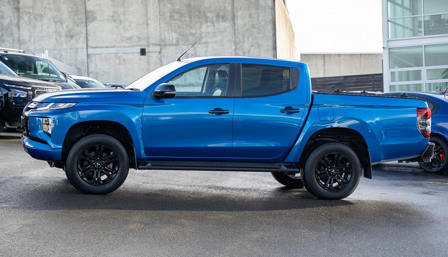 2023 Mitsubishi Triton 5