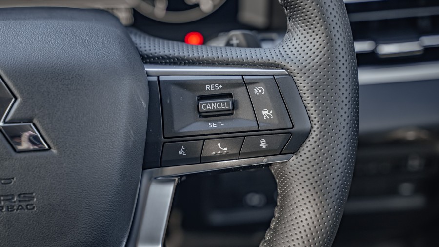 2025 Mitsubishi Outlander 14