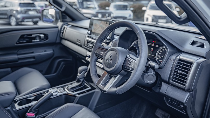 2025 Mitsubishi Triton 9