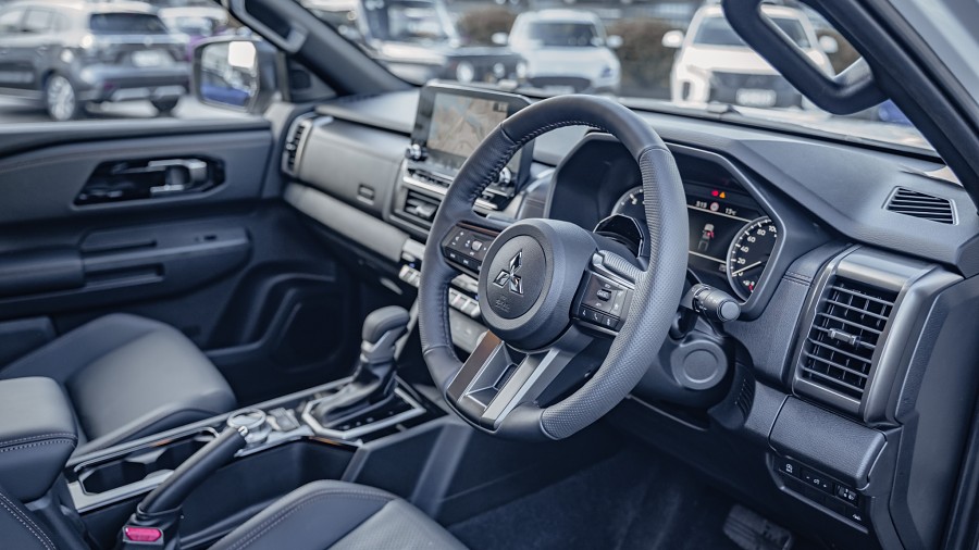 2025 Mitsubishi Triton 9