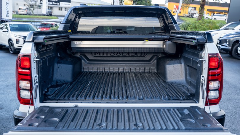 2025 Mitsubishi Triton 17