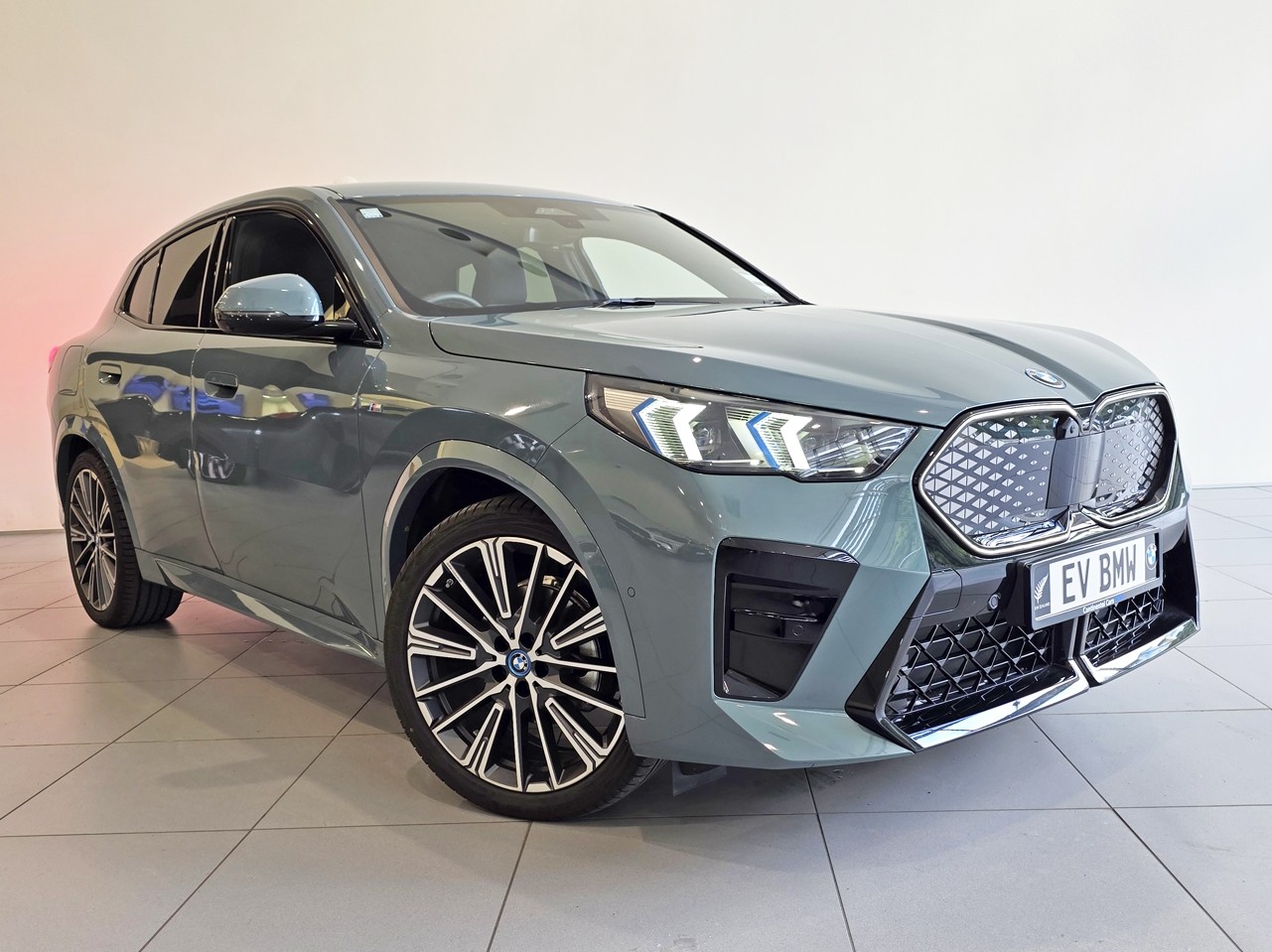 BMW iX2 eDRIVE20 M Sport