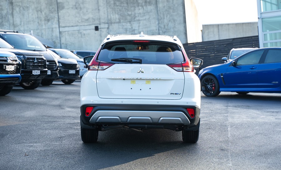 2025 Mitsubishi Eclipse Cross 4