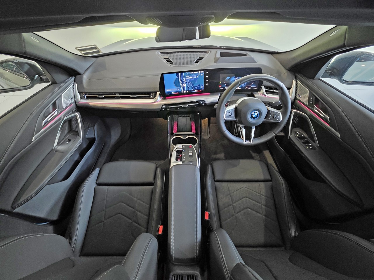 BMW iX2 eDRIVE20 M Sport - Innovations Package