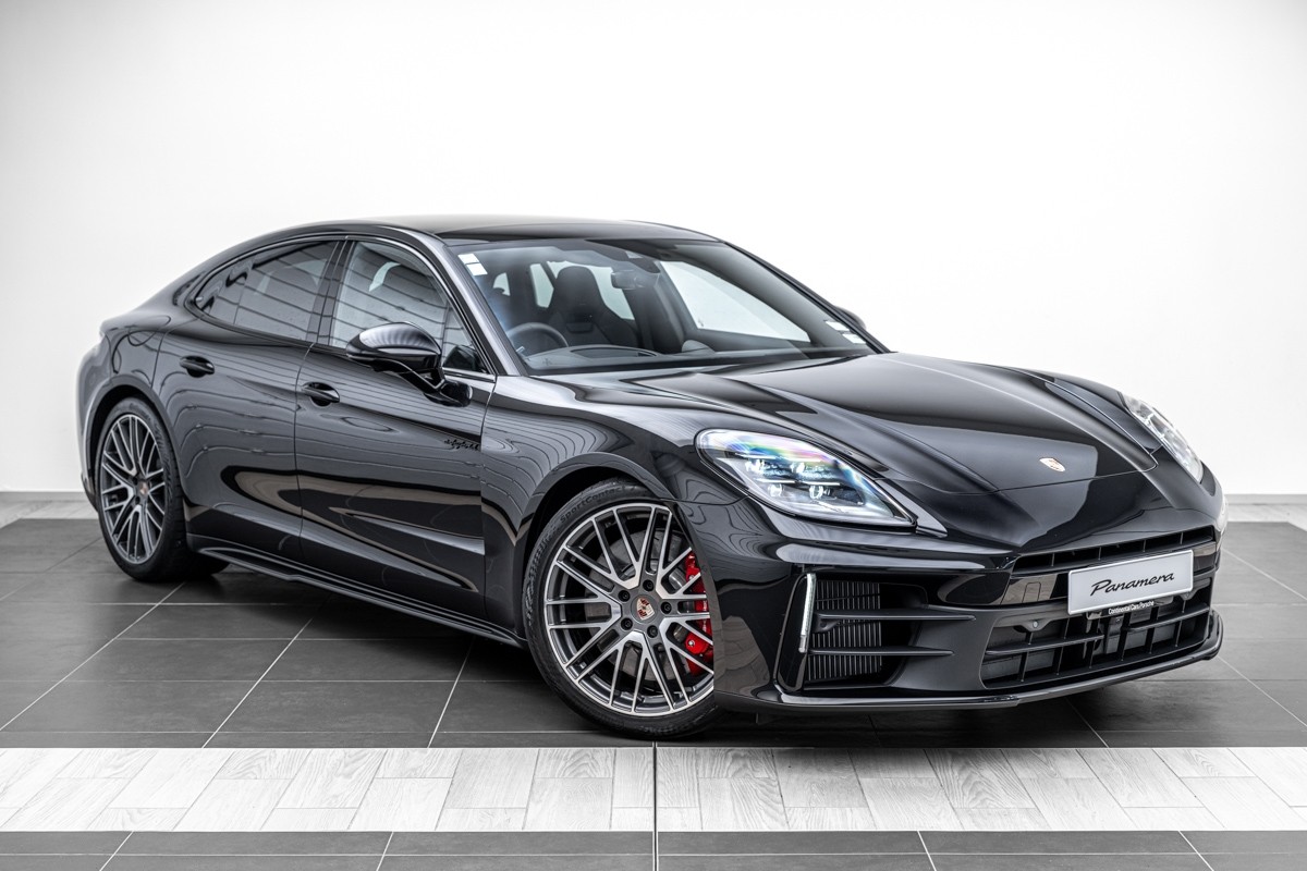 Porsche Panamera 4S E-HYBRID