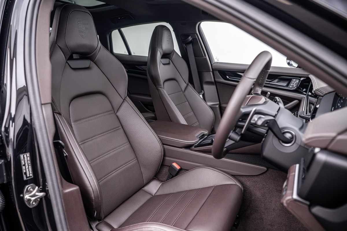 Porsche Panamera 4S E-HYBRID