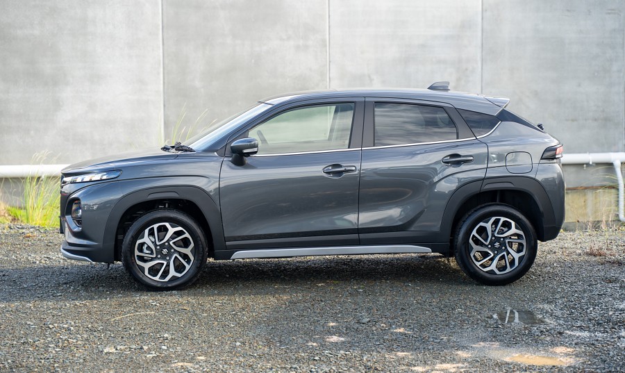 2025 Suzuki FRONX 5