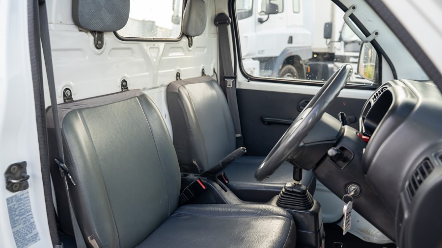 2002 Suzuki Carry 8