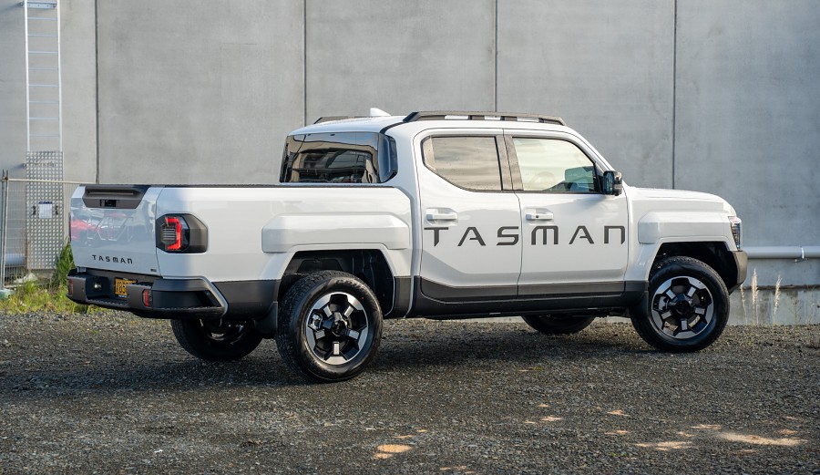 2025 Kia Tasman 2