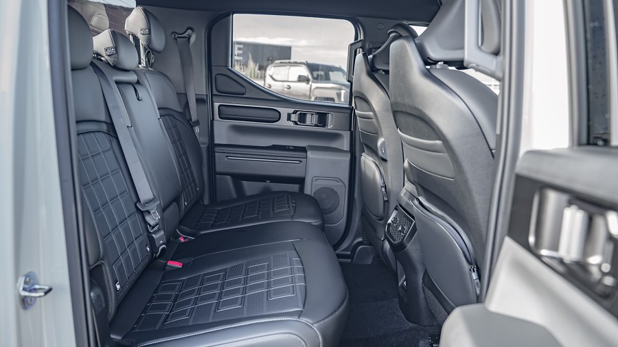 2025 Kia Tasman 16