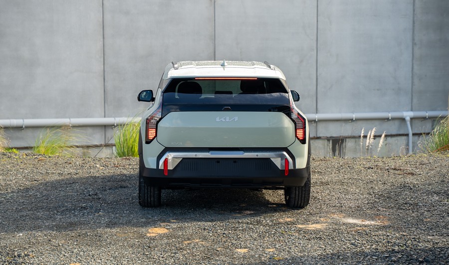 2025 Kia EV3 4