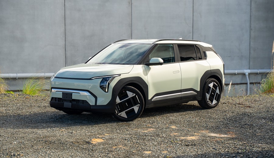 2025 Kia EV3 1
