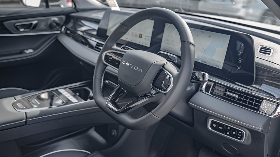 2025 OMODA E5 9