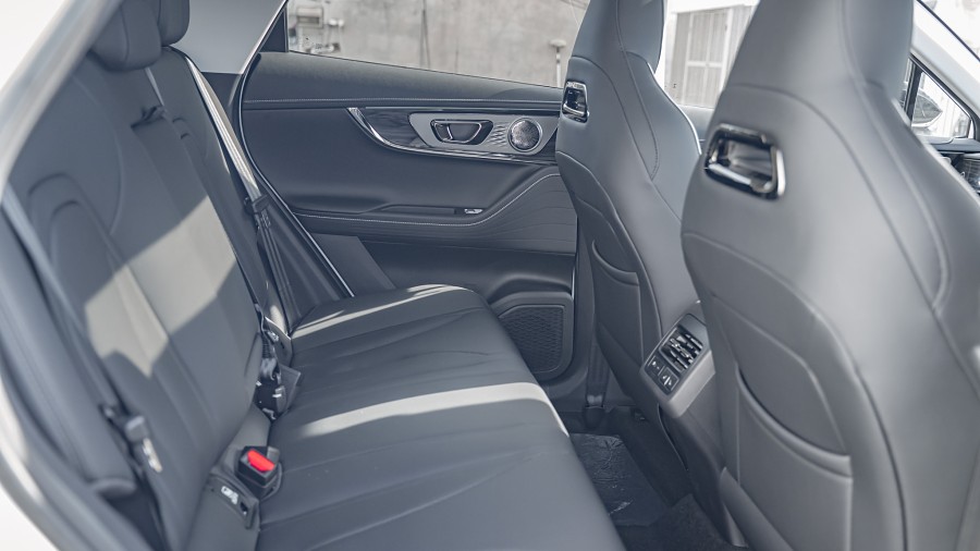 2025 OMODA E5 18