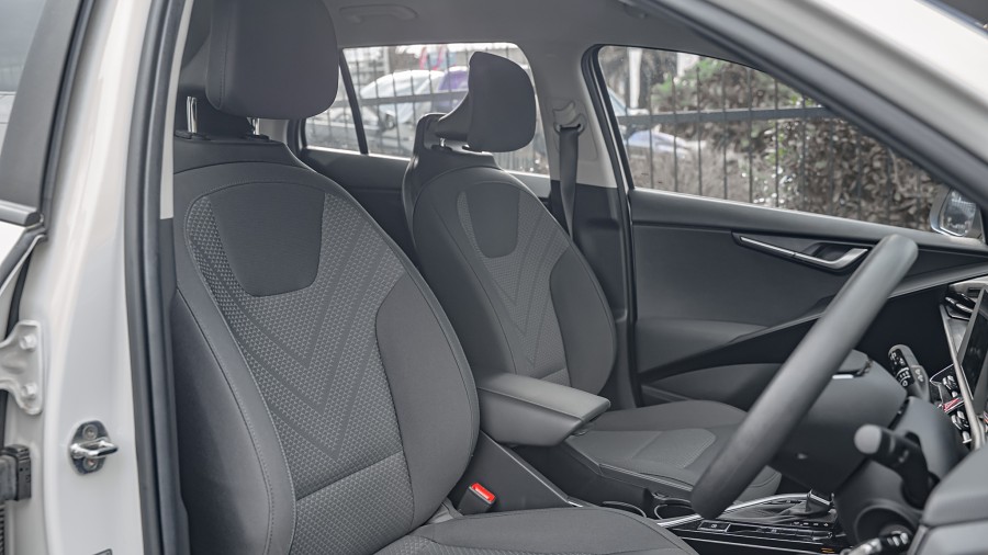 2025 Kia Niro 8