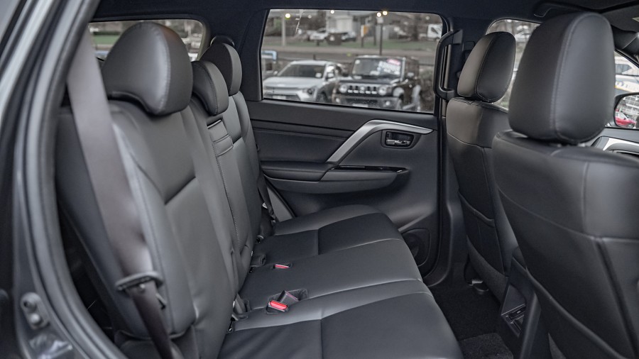 2025 Mitsubishi Pajero Sport 16