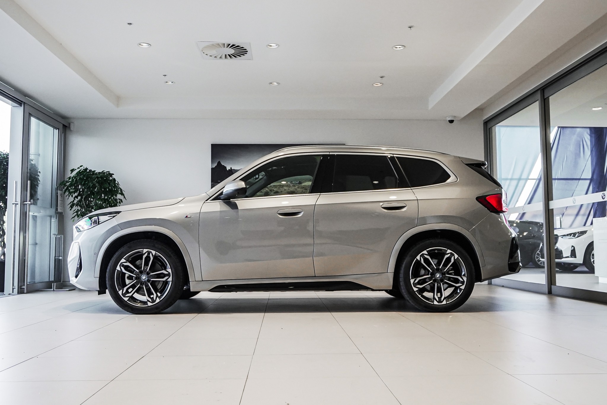 BMW iX1 xDrive30