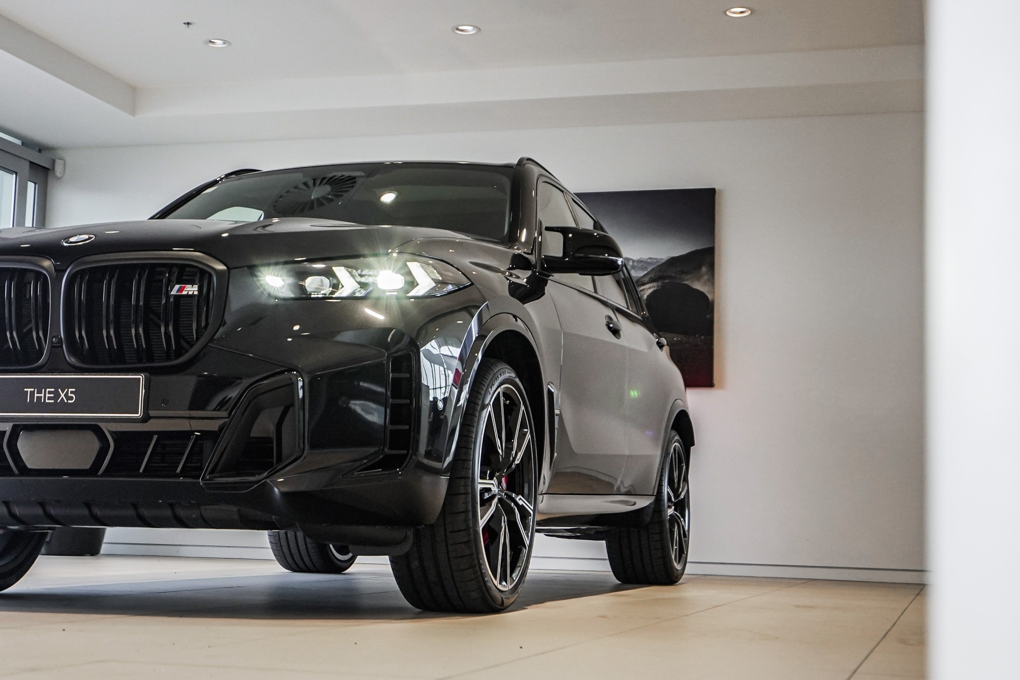 BMW X5 M60i