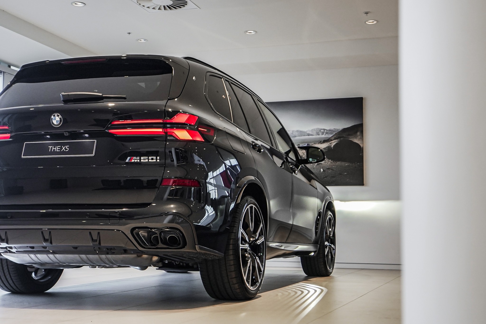 BMW X5 M60i