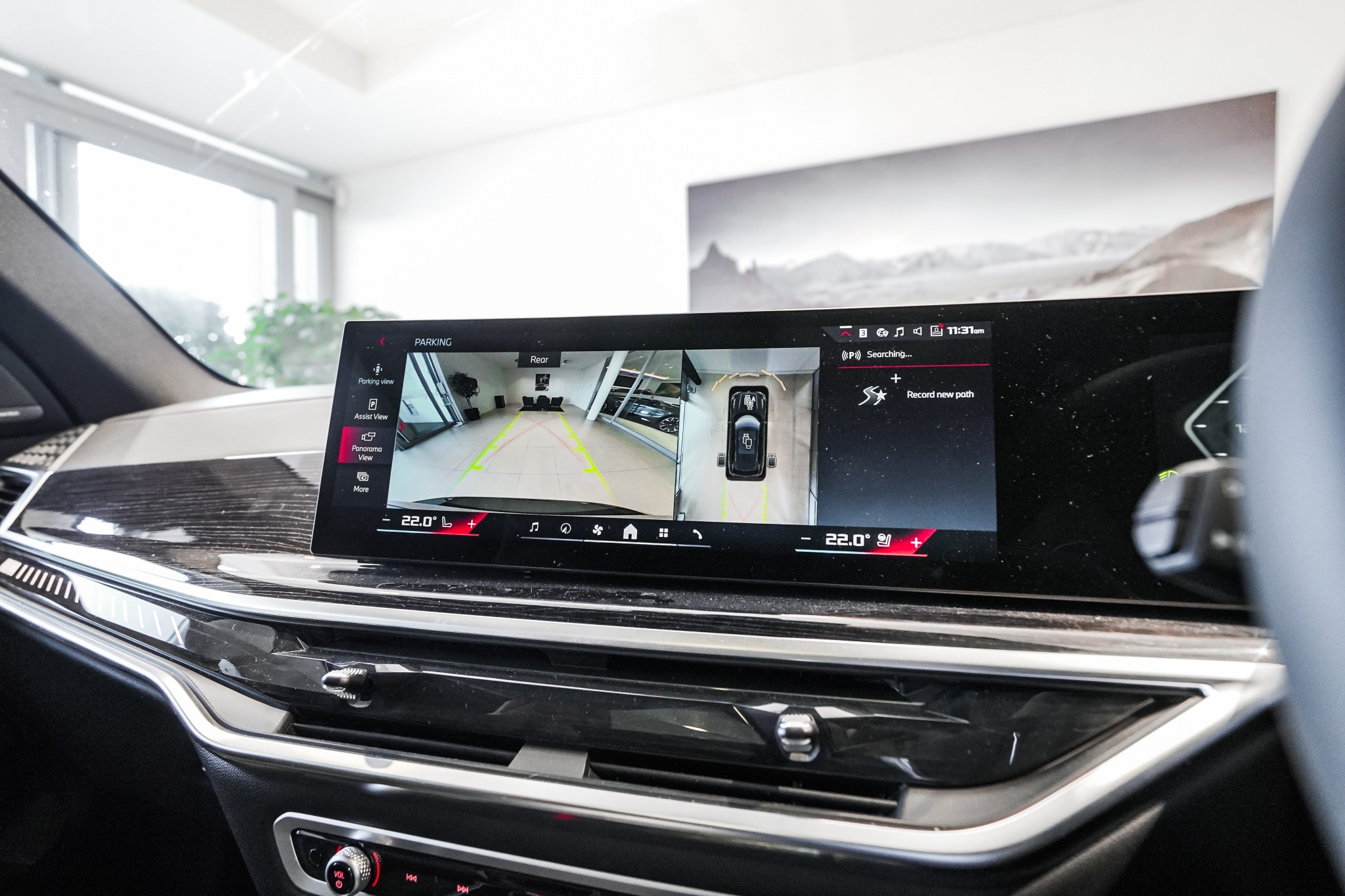 BMW X5 M60i