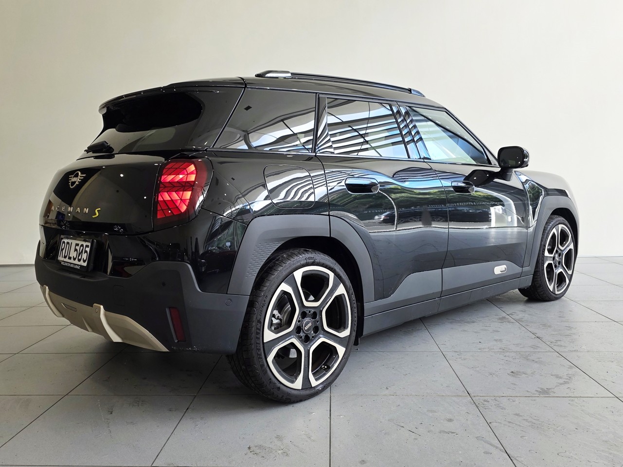 MINI Aceman SE