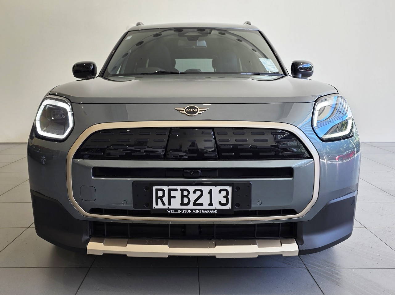 MINI Countryman E Favoured Spec