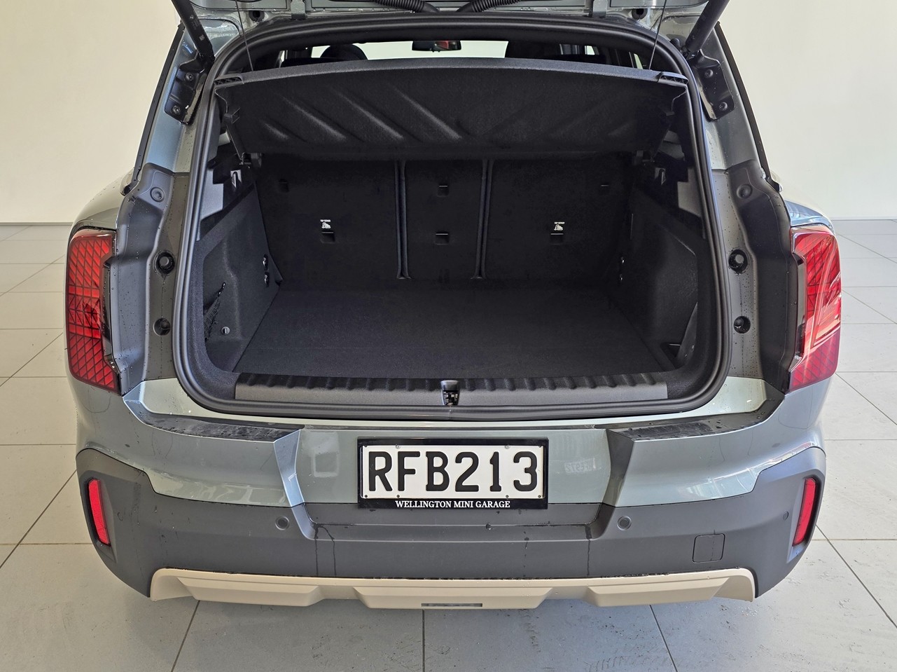 MINI Countryman E Favoured Spec