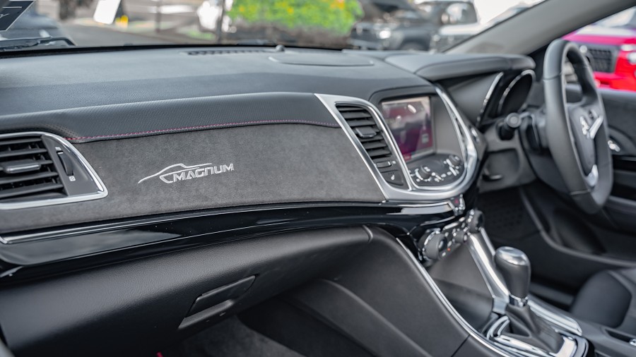 2017 Holden Commodore 11