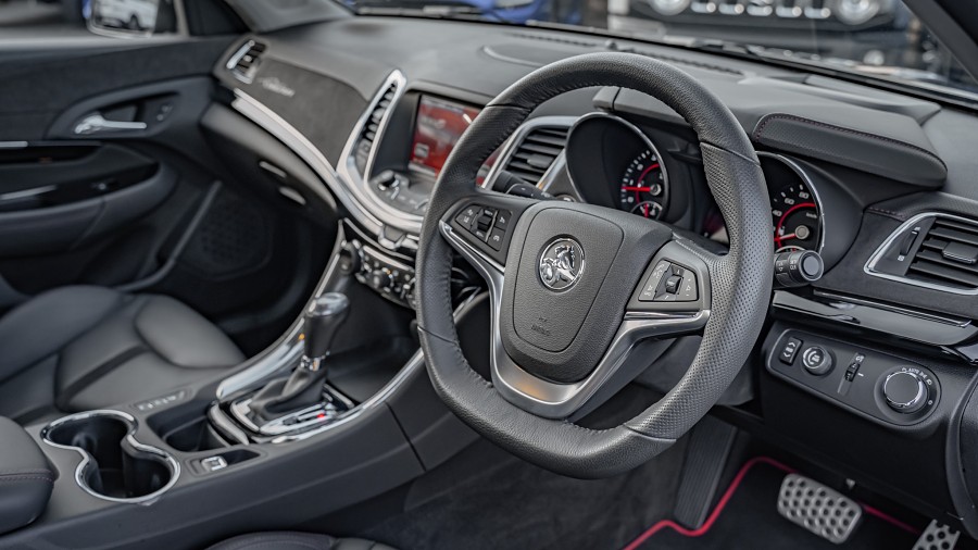 2017 Holden Commodore 12