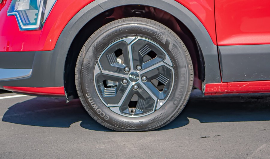 2025 Kia Niro 6