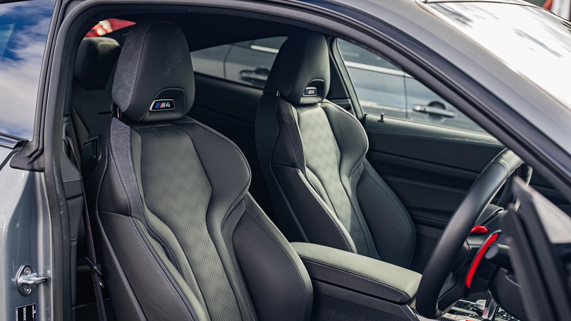 2022 BMW M4 8