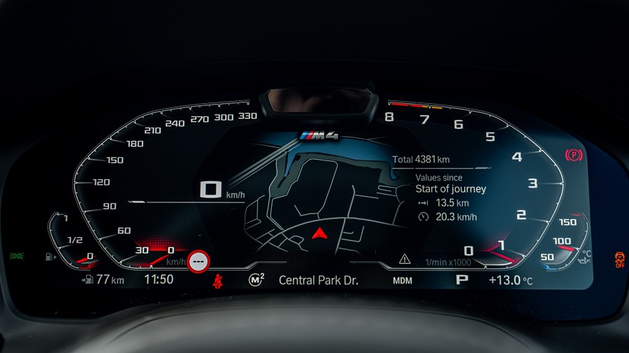 2022 BMW M4 12